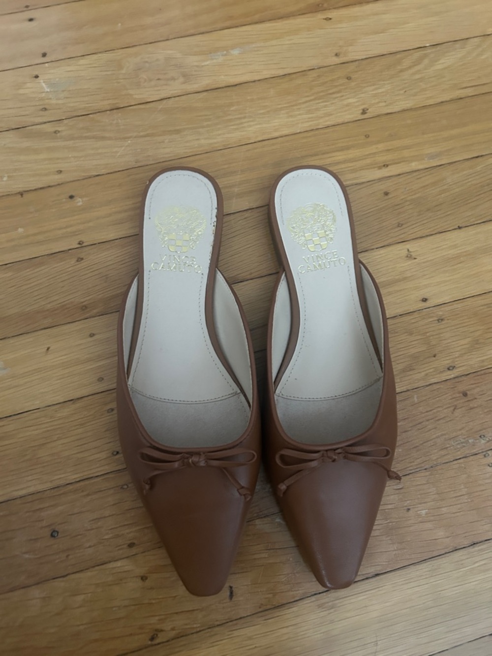 Vince Camuto Tan Pointed-Toe Leather Slip-On Mules with Bow Size 38